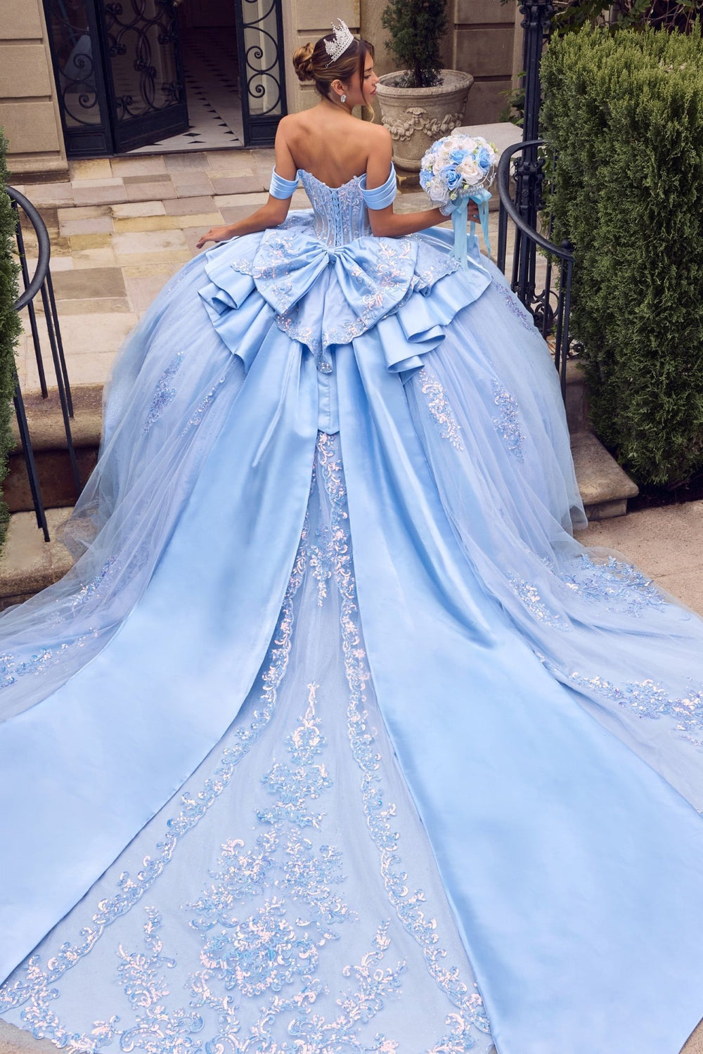 15745 - Ladivine by Cinderella Divine