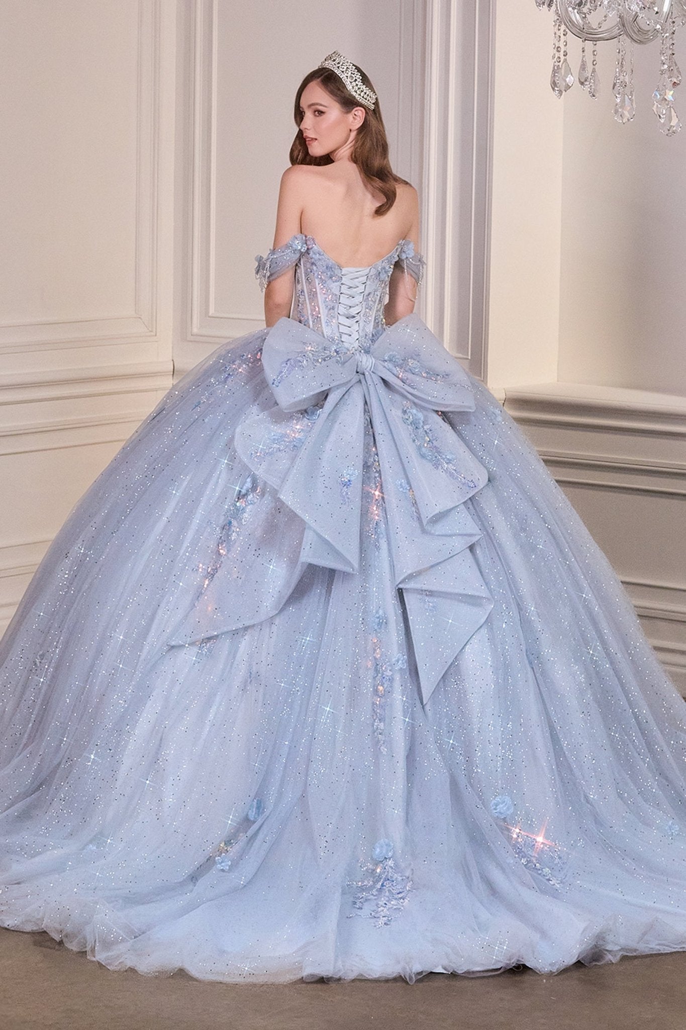 15728 - Ladivine by Cinderella Divine