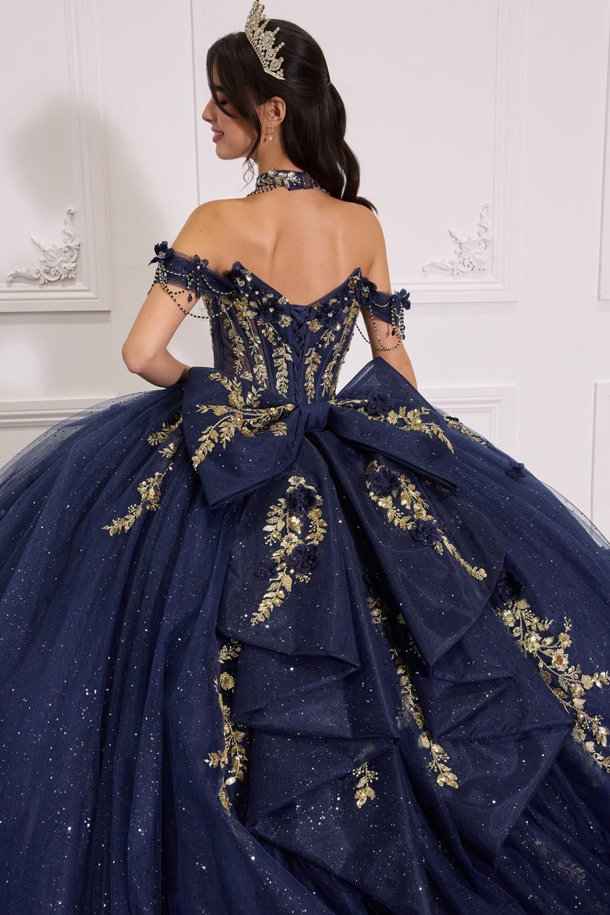 15728 - Ladivine by Cinderella Divine