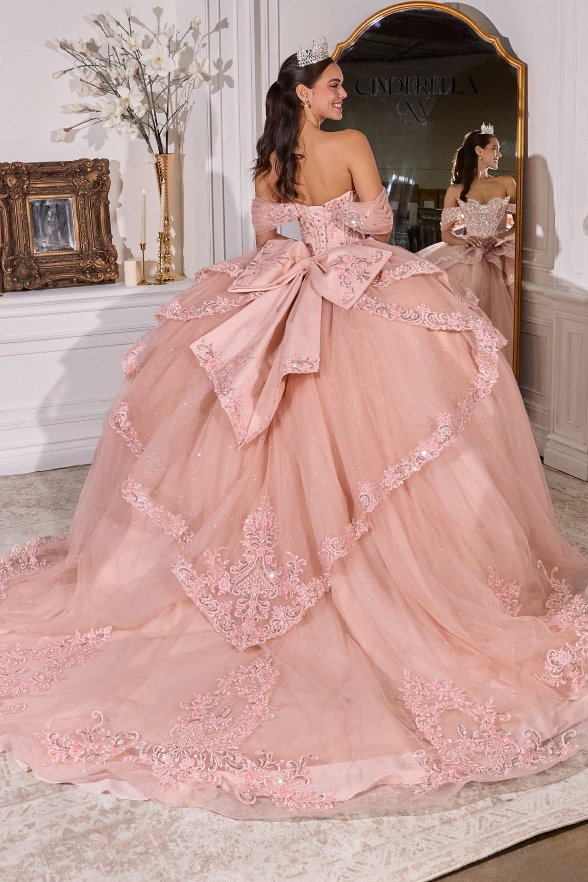 15729 - Ladivine by Cinderella Divine
