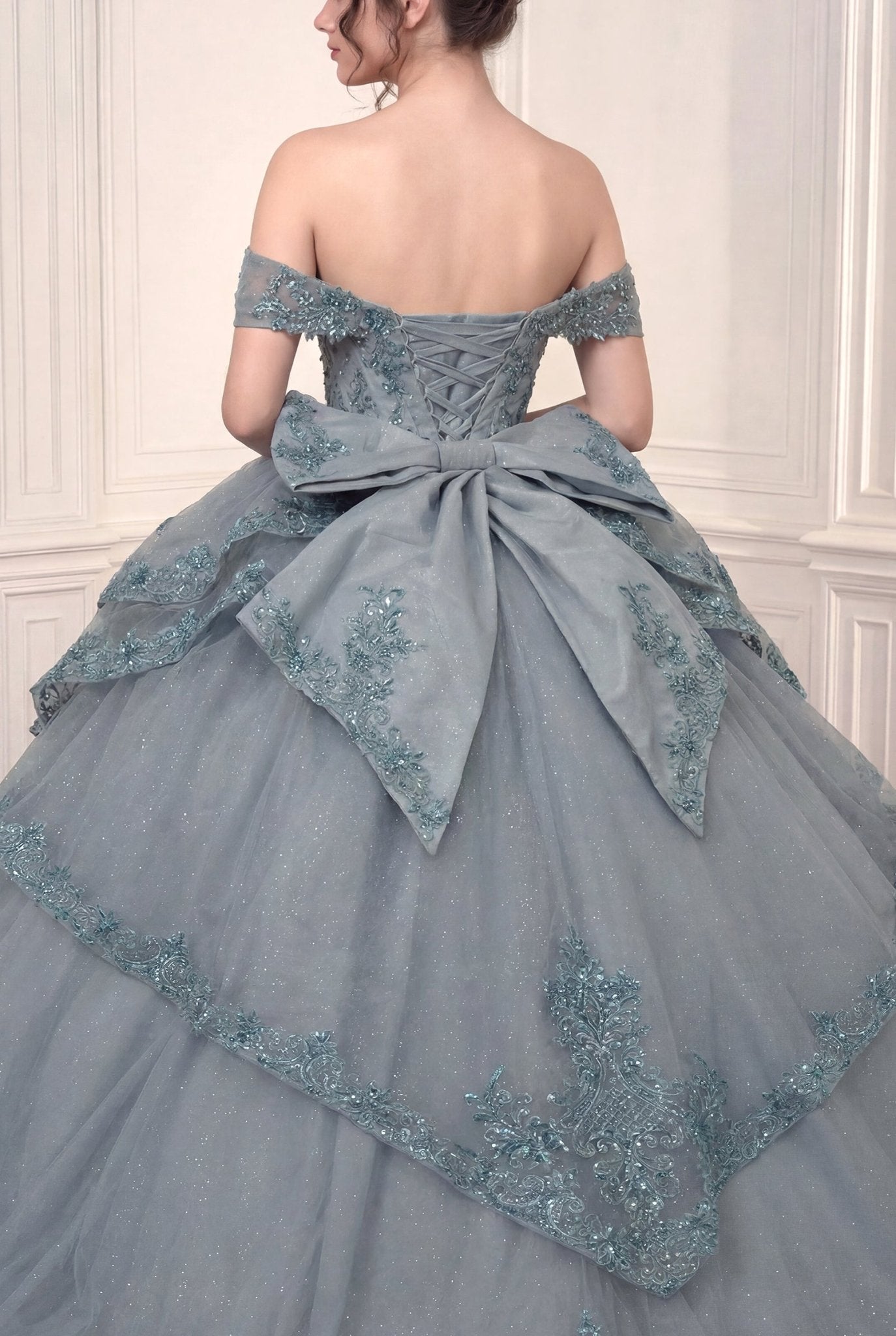 15729 - Ladivine by Cinderella Divine