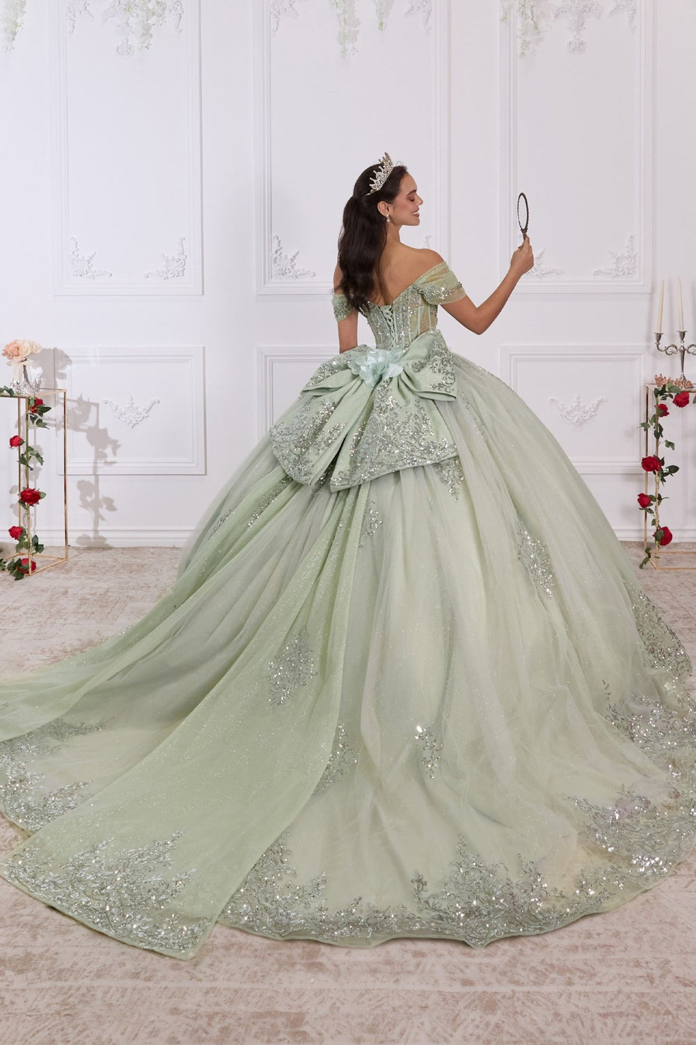 15730 - Ladivine by Cinderella Divine