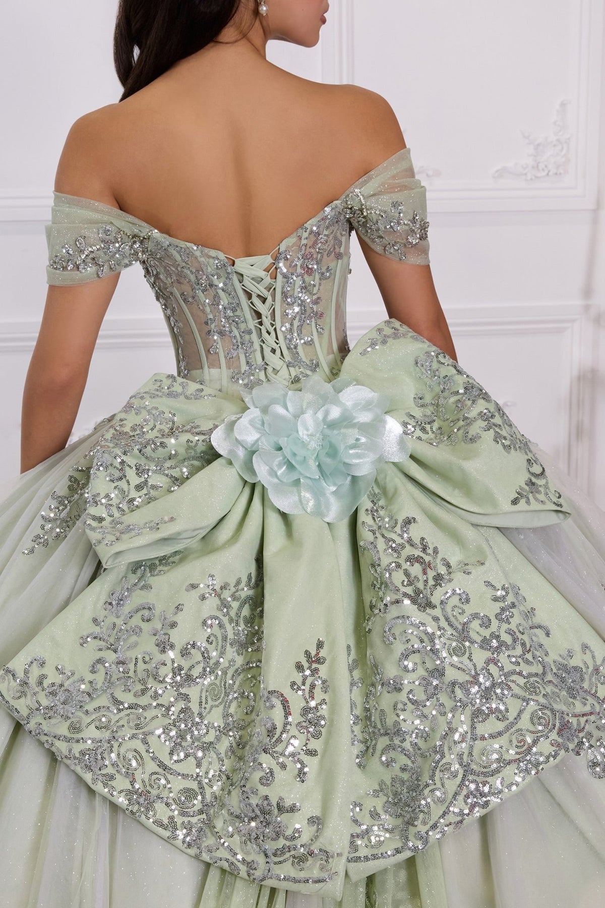 15730 - Ladivine by Cinderella Divine