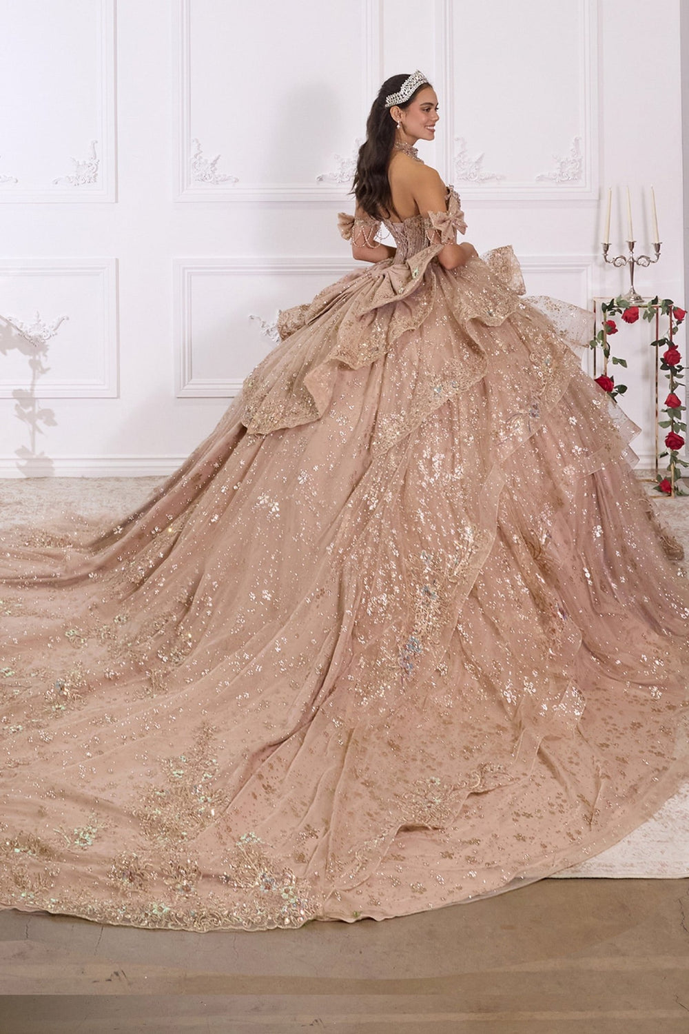 15743 - Ladivine by Cinderella Divine