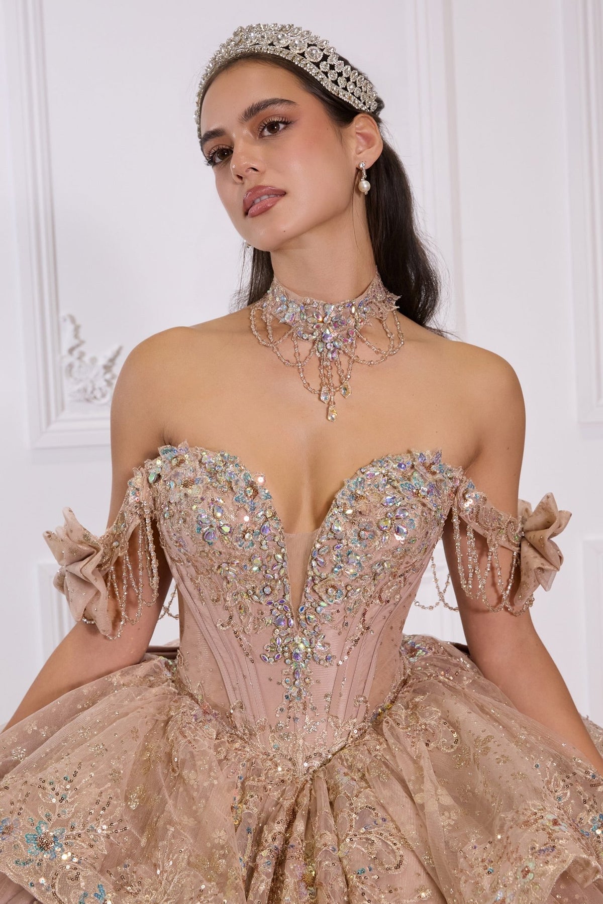 15743 - Ladivine by Cinderella Divine