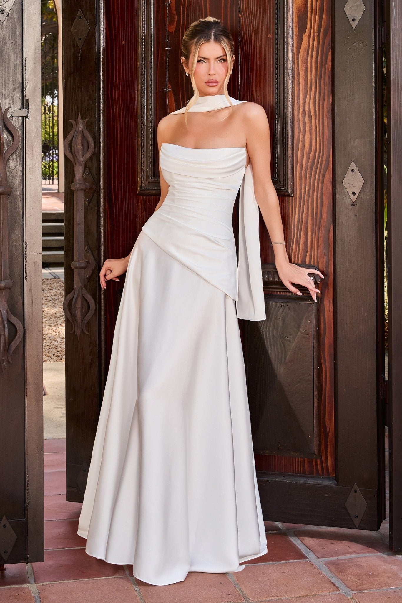 7432W - Ladivine by Cinderella Divine