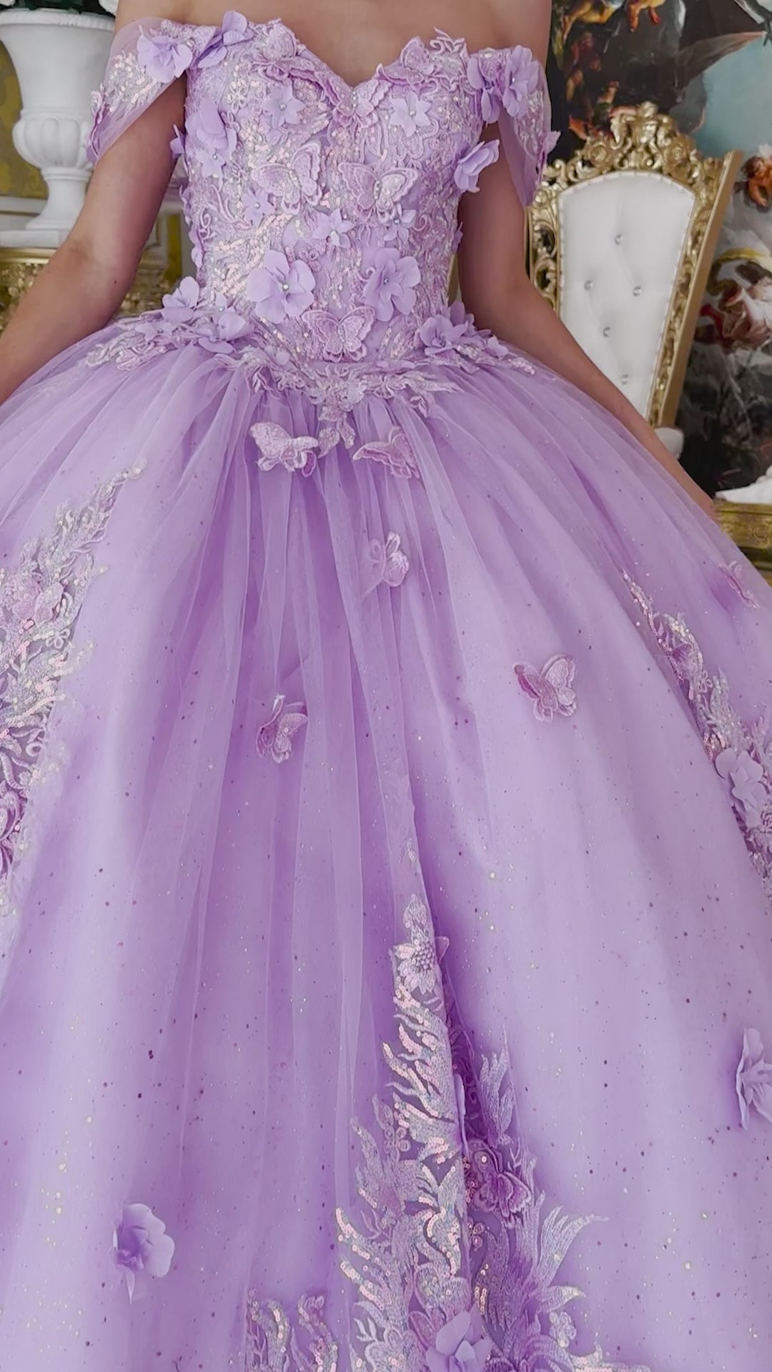 15713 | BALL GOWN – Ladivine by Cinderella Divine | Shop Trendy